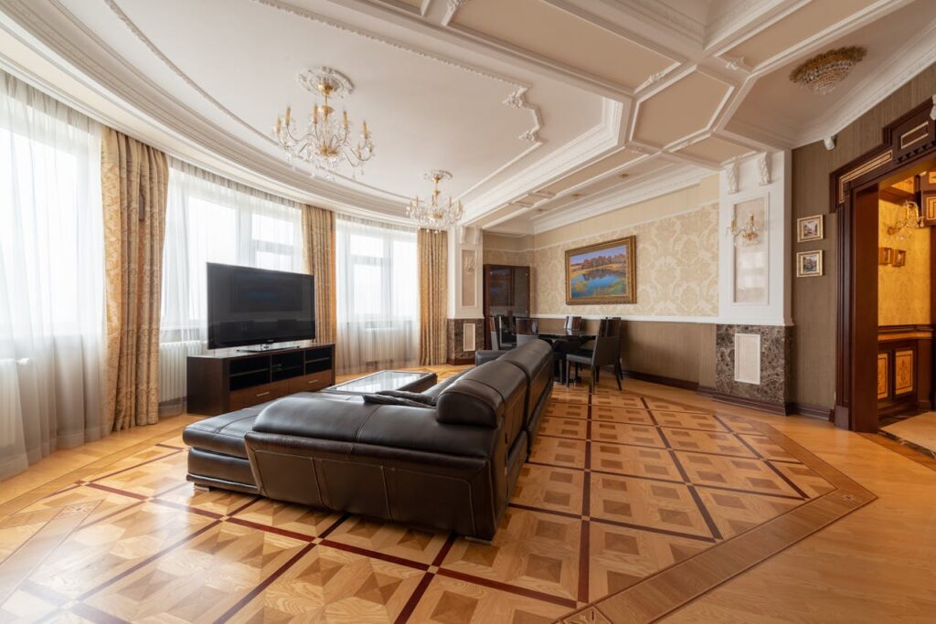 Elegant living room featuring luxurious furniture and sophisticated interior design.